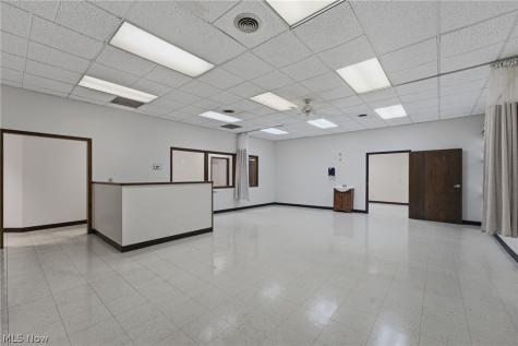 4368 Dressler Road NW Canton OH 44718