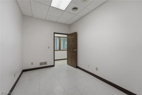 4368 Dressler Road NW Canton OH 44718
