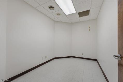 4368 Dressler Road NW Canton OH 44718