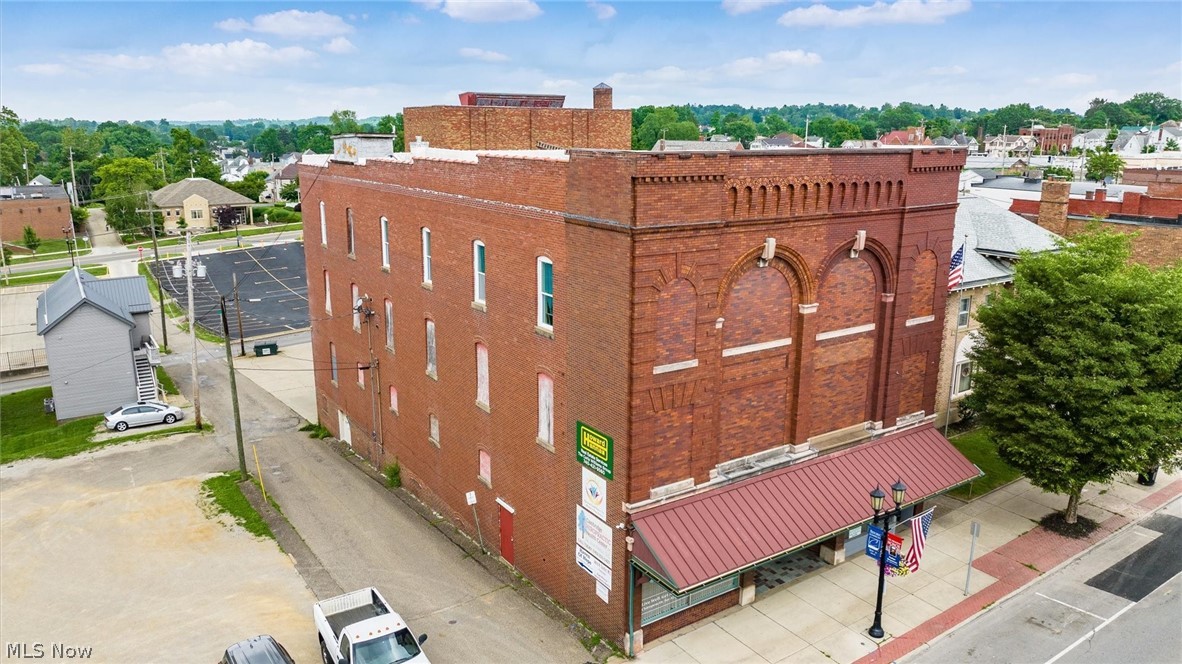 927 Wheeling Avenue Cambridge OH 43725