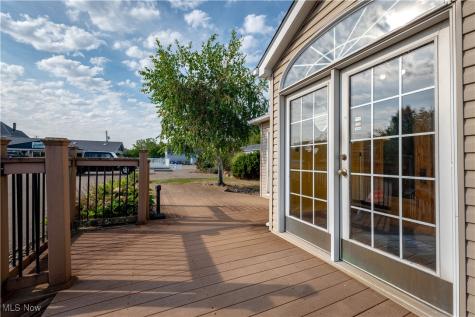 816 E Turkeyfoot Lake Road Akron OH 44319