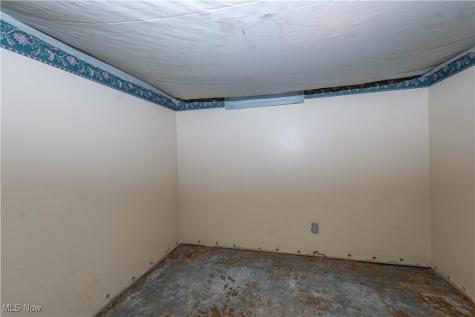 816 E Turkeyfoot Lake Road Akron OH 44319