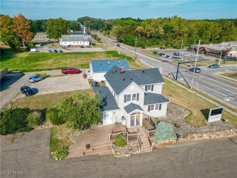 816 E Turkeyfoot Lake Road Akron OH 44319