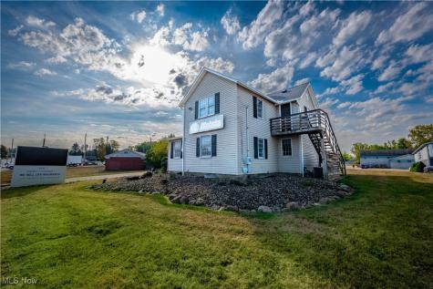 816 E Turkeyfoot Lake Road Akron OH 44319