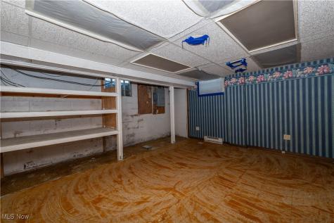 816 E Turkeyfoot Lake Road Akron OH 44319