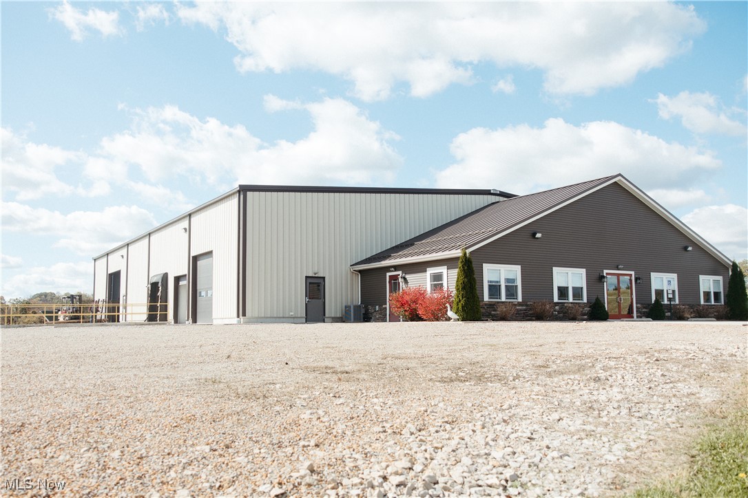 59715 West Road New Concord OH 43762