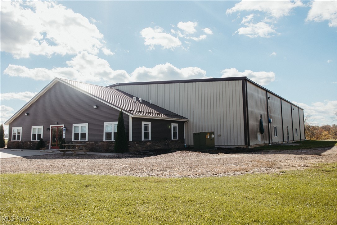 59715 West Road New Concord OH 43762