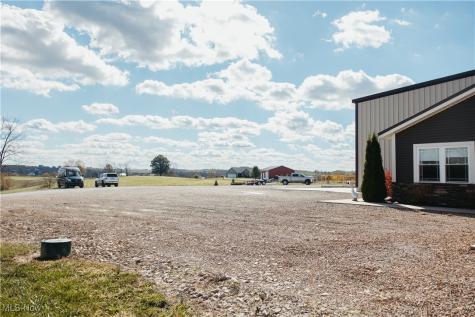 59715 West Road New Concord OH 43762