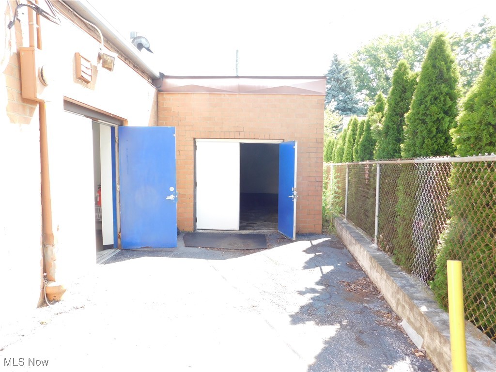 22223 Lorian Road Fairview Park OH 44126