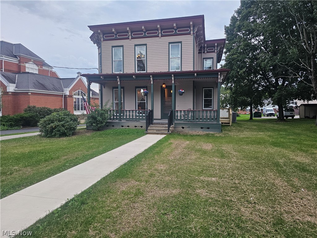 14576 W Park Street Burton OH 44021