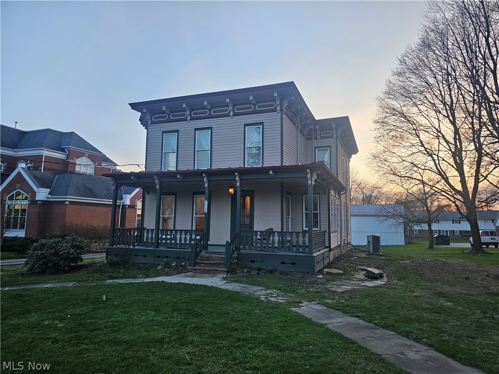 14576 W Park Street Burton OH 44021