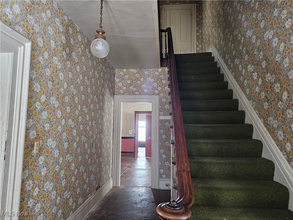 14576 W Park Street Burton OH 44021