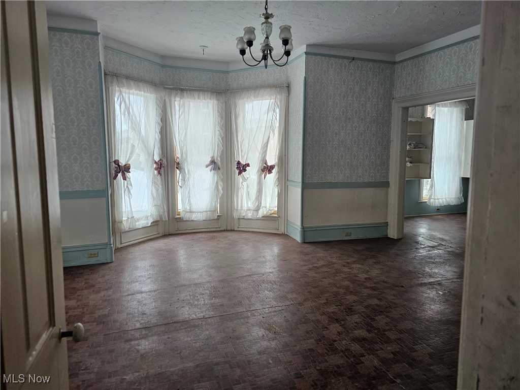 14576 W Park Street Burton OH 44021