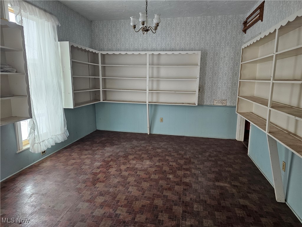 14576 W Park Street Burton OH 44021