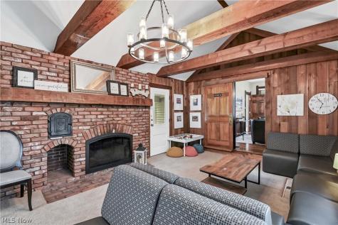 1119 Bassett Road Westlake OH 44145