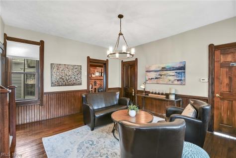 1119 Bassett Road Westlake OH 44145