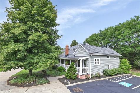 1119 Bassett Road Westlake OH 44145