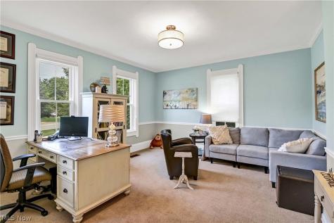 1119 Bassett Road Westlake OH 44145