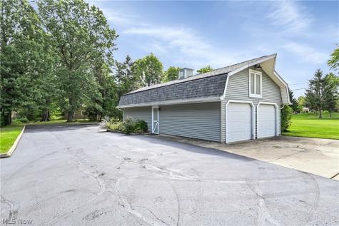 1119 Bassett Road Westlake OH 44145