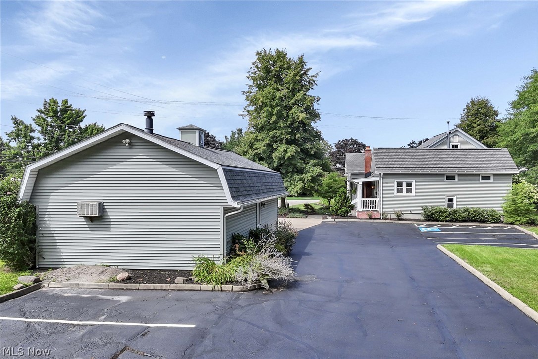1119 Bassett Road Westlake OH 44145
