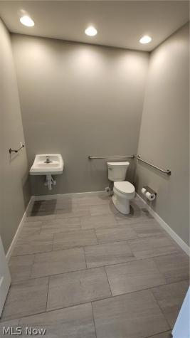 8299 Mayfield Road Chesterland OH 44026