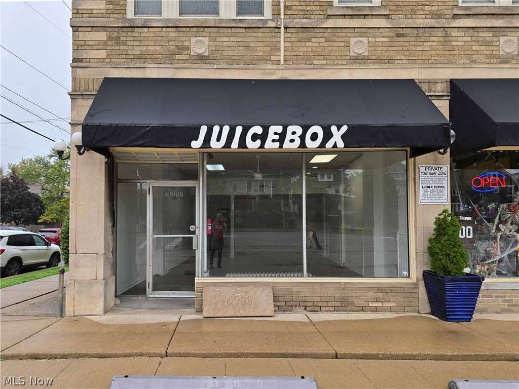 10908 Clifton Boulevard Cleveland OH 44102