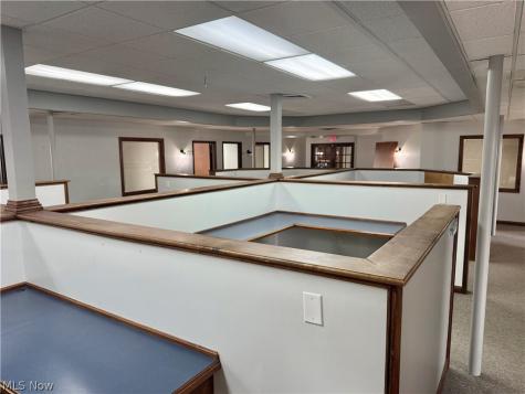 641 Lincoln Way W Massillon OH 44647