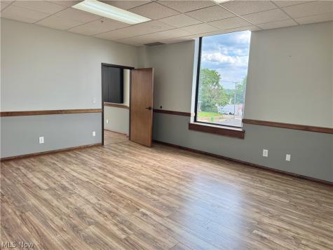 641 Lincoln Way W Massillon OH 44647