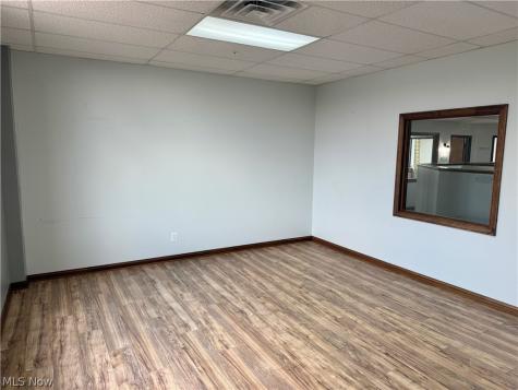 641 Lincoln Way W Massillon OH 44647