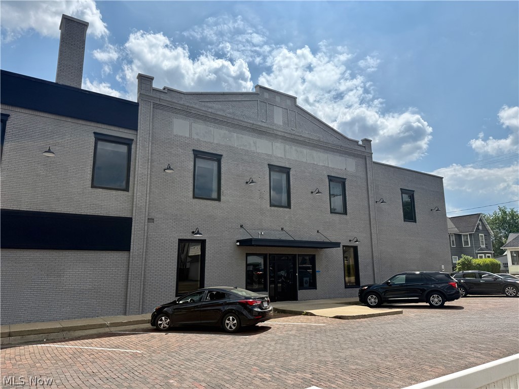 641 Lincoln Way W Massillon OH 44647