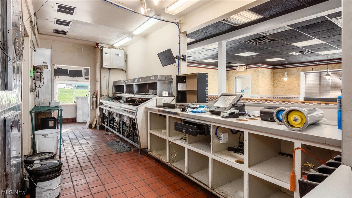 1821 E Wheeling Avenue Cambridge OH 43725