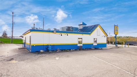 1821 E Wheeling Avenue Cambridge OH 43725