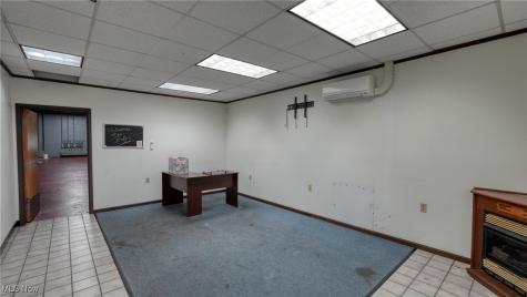 1340 Oxford Avenue Cambridge OH 43725