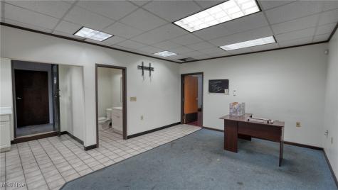 1340 Oxford Avenue Cambridge OH 43725