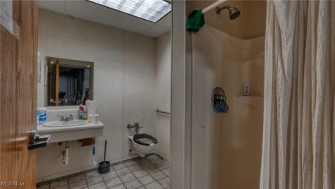 1340 Oxford Avenue Cambridge OH 43725