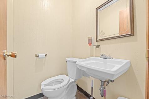 293 N Ellsworth Avenue Salem OH 44460