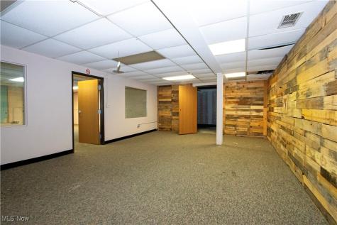 421-A W South Street Wooster OH 44691