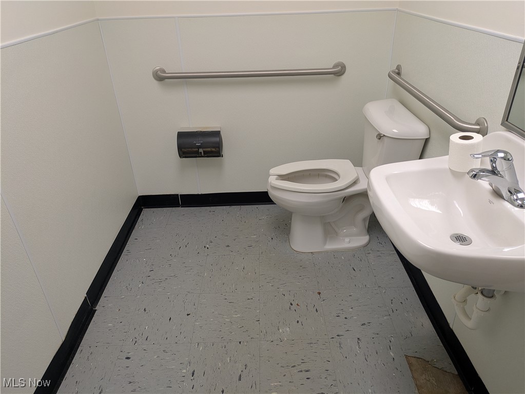 1626 E Prospect Road Ashtabula OH 44004