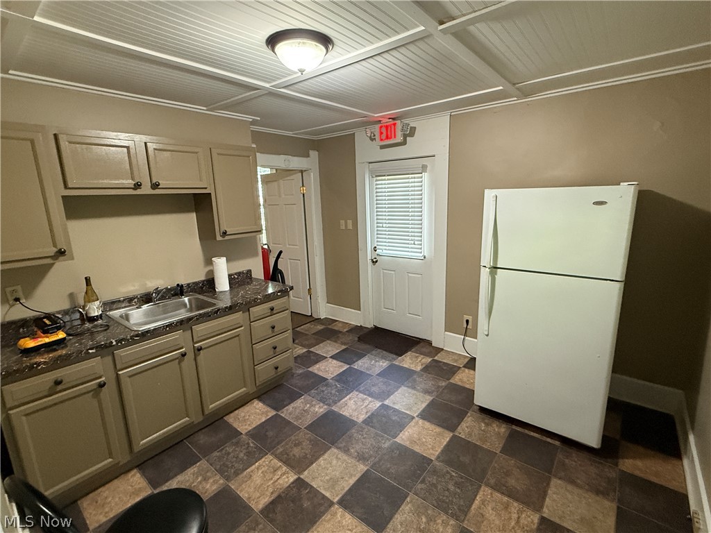 813 Steubenville Avenue Cambridge OH 43725