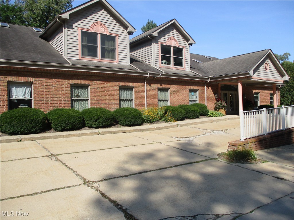 880 Mull Avenue Akron OH 44313