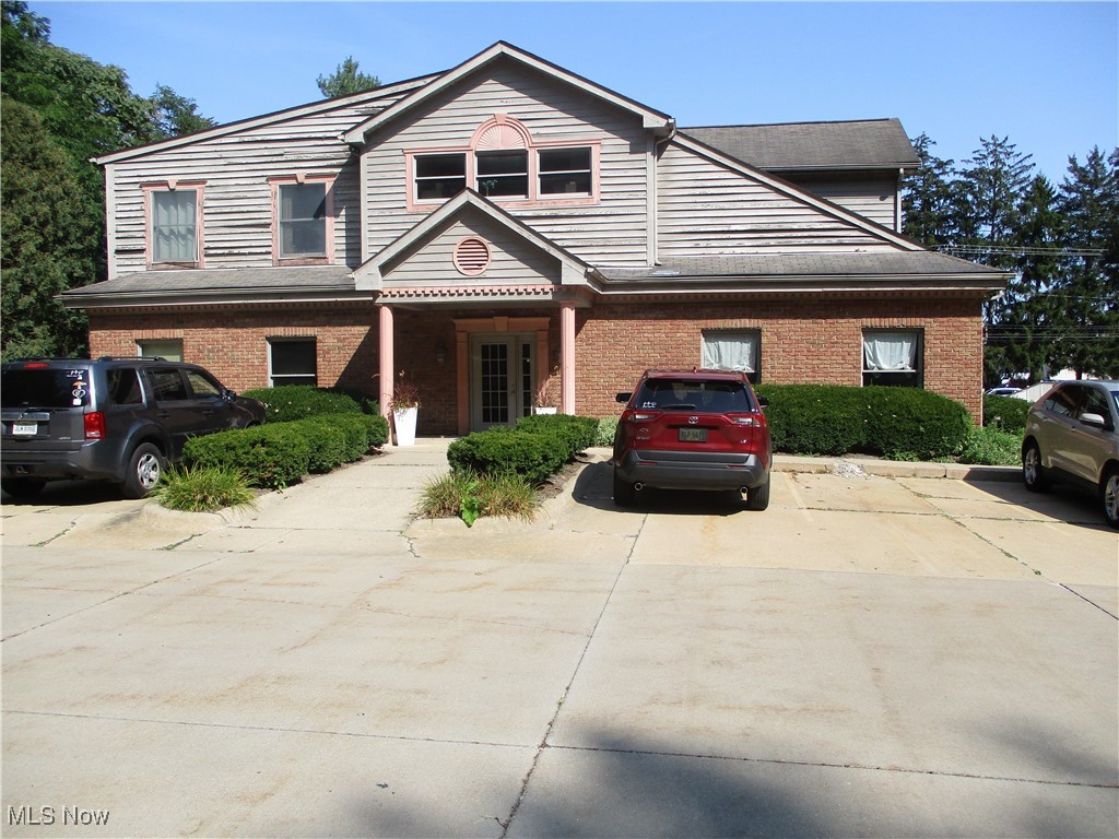 880 Mull Avenue Akron OH 44313