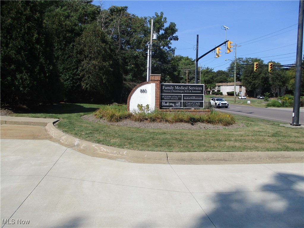 880 Mull Avenue Akron OH 44313