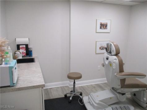 880 Mull Avenue Akron OH 44313