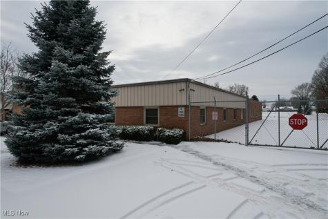 1445 Whipple Avenue SW Canton OH 44710