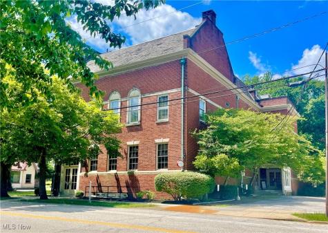 132 S Broad Street Canfield OH 44406