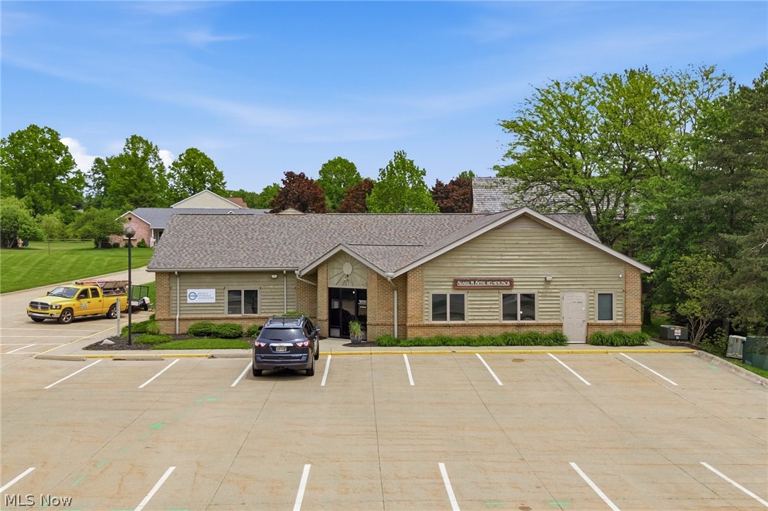 1221 S Trimble Road Mansfield OH 44907