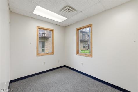1221 S Trimble Road Mansfield OH 44907