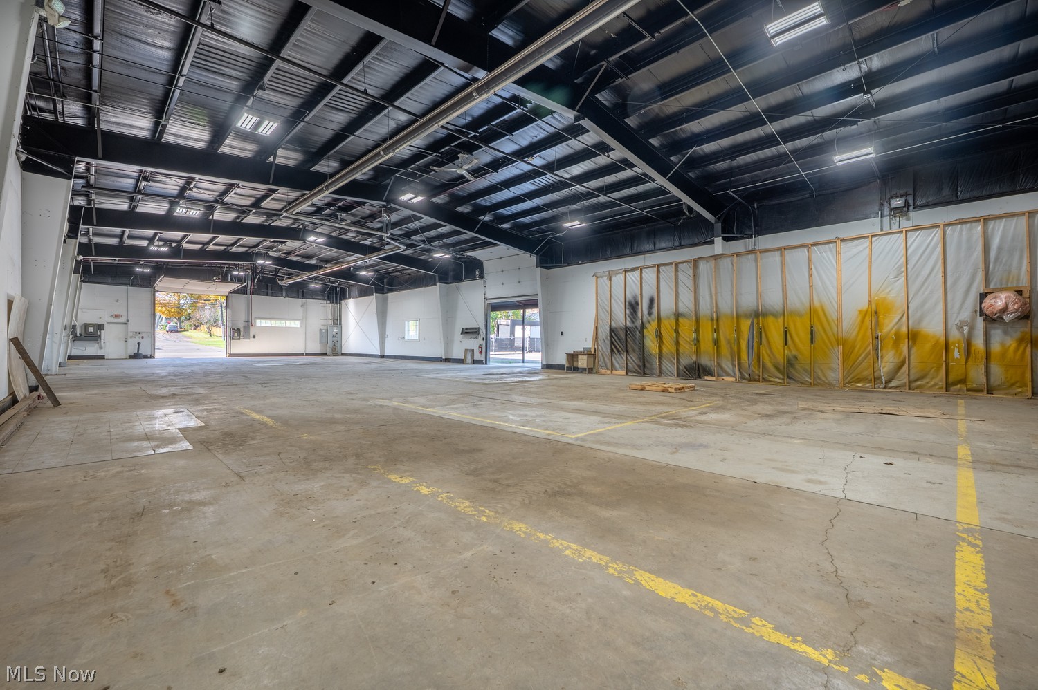 125 Canal Street NE Bolivar OH 44612
