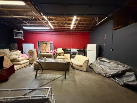 16133 Broadway Avenue Maple Heights OH 44137