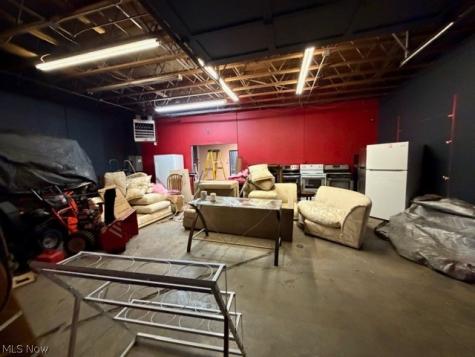 16133 Broadway Avenue Maple Heights OH 44137